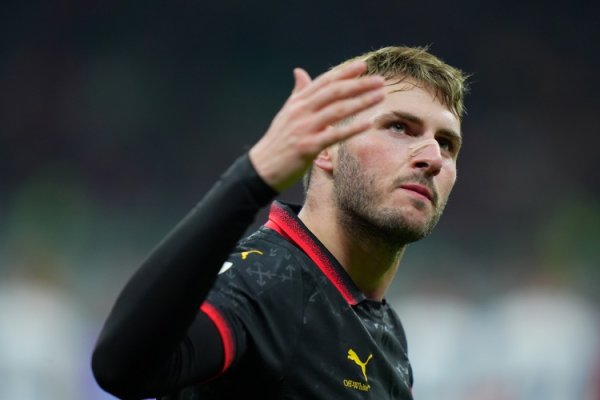 DIMA: Chelsea quan tâm đến tiền đạo Milan S-Jimenez, Milan đang nói về thỏa thuận hoán đổi Dorfbik